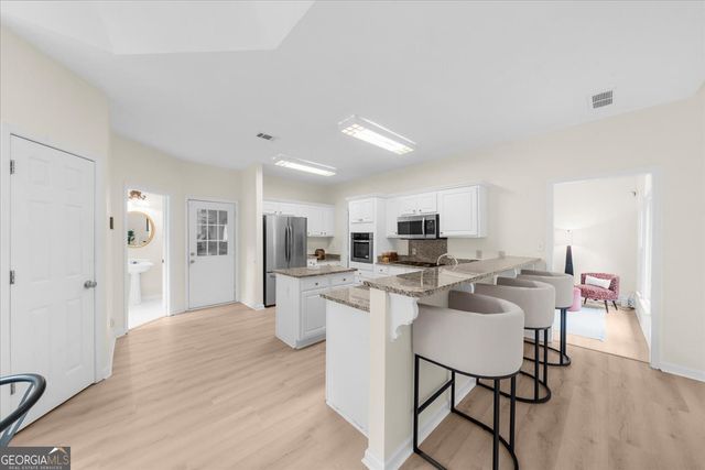 567 Shadow Oaks Drive, Stone Mountain, GA 30087