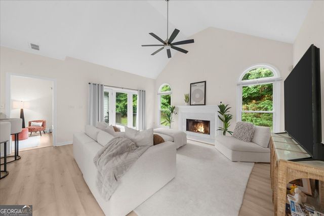 567 Shadow Oaks Drive, Stone Mountain, GA 30087