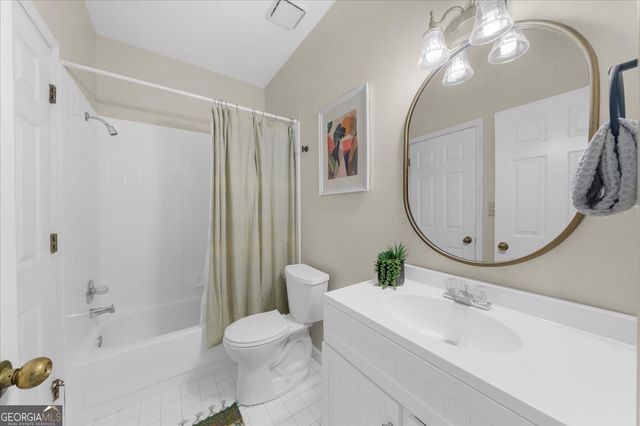 567 Shadow Oaks Drive, Stone Mountain, GA 30087