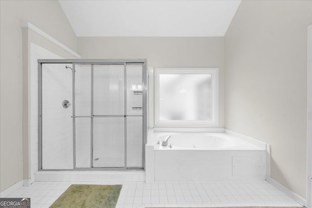 567 Shadow Oaks Drive, Stone Mountain, GA 30087