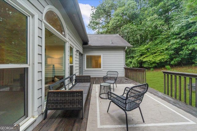 567 Shadow Oaks Drive, Stone Mountain, GA 30087