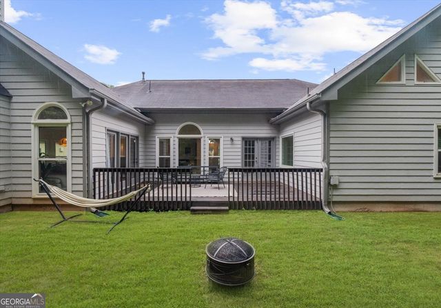 567 Shadow Oaks Drive, Stone Mountain, GA 30087