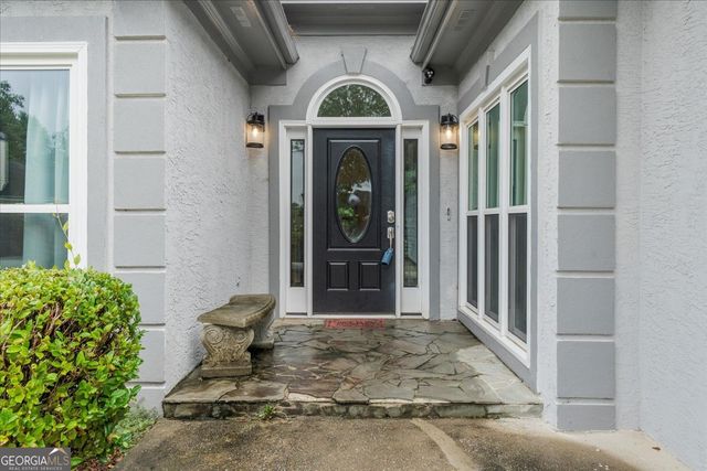 567 Shadow Oaks Drive, Stone Mountain, GA 30087