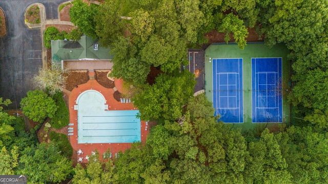 567 Shadow Oaks Drive, Stone Mountain, GA 30087
