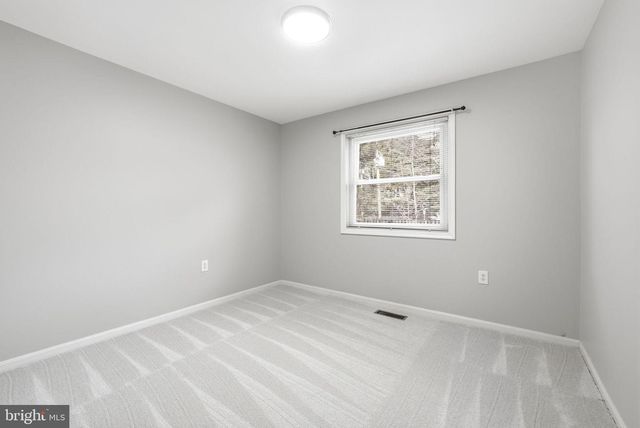 5844 KARA PL, Burke, VA 22015