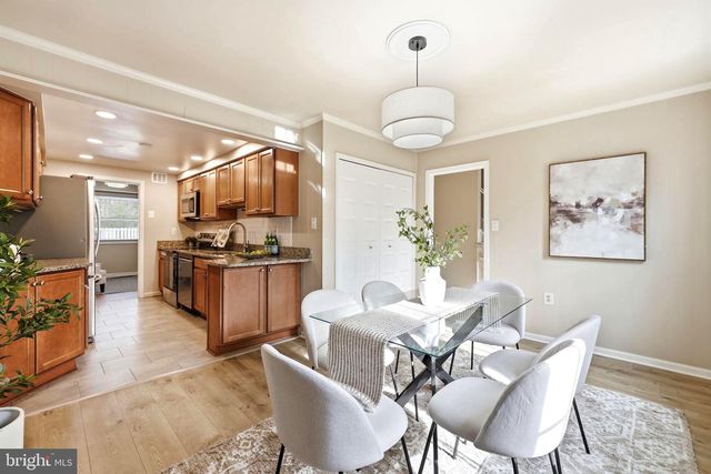 5844 KARA PL, Burke, VA 22015