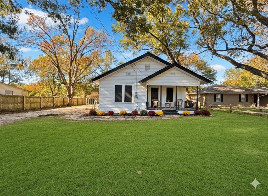 2708 W Collins Street, Corsicana, TX 75110