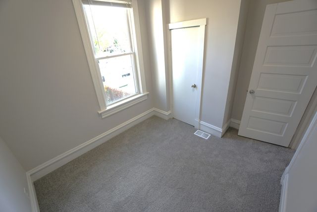 207 N Austin Boulevard, Chicago, IL 60644