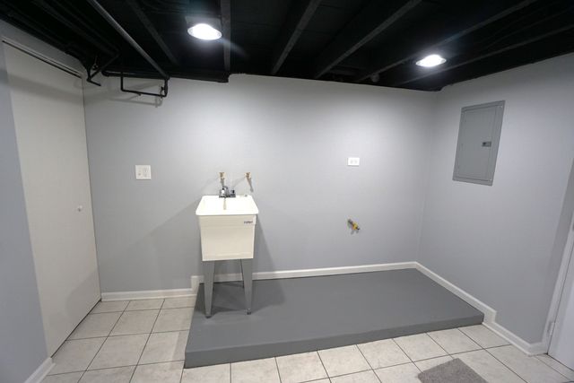 207 N Austin Boulevard, Chicago, IL 60644