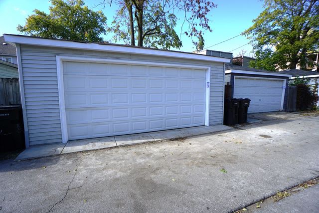 207 N Austin Boulevard, Chicago, IL 60644