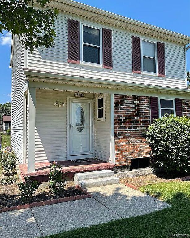 2824 Roundtree Drive, Troy, MI 48083