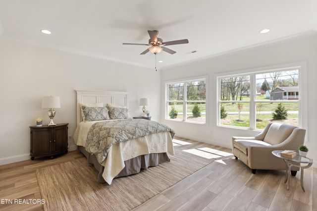 7330 Whispering Creek Lane, Powell, TN 37849