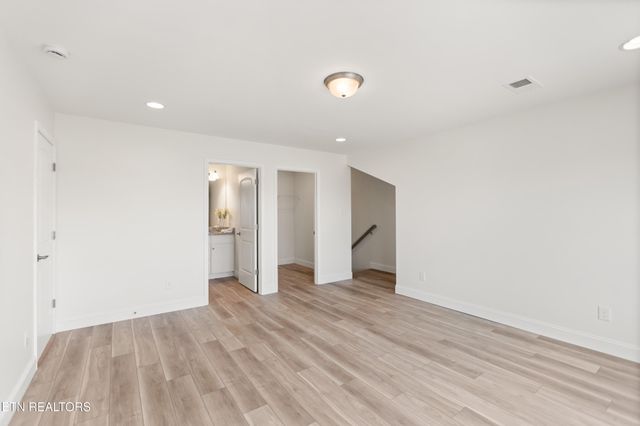 7330 Whispering Creek Lane, Powell, TN 37849