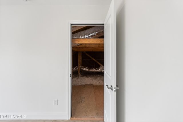 7330 Whispering Creek Lane, Powell, TN 37849