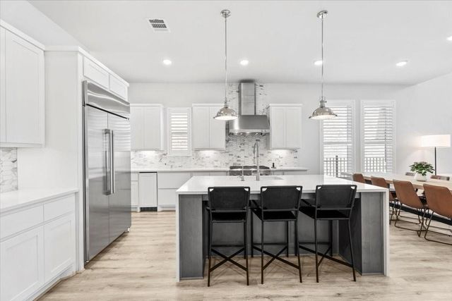28 Clearview Terrace Place, Tomball, TX 77375