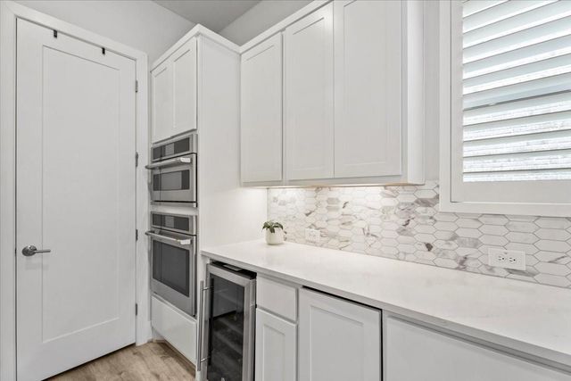 28 Clearview Terrace Place, Tomball, TX 77375