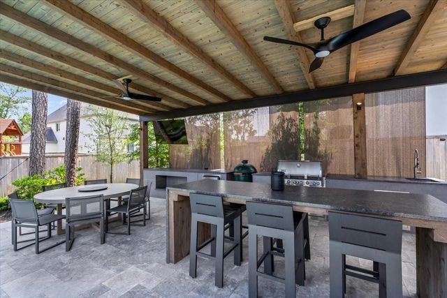28 Clearview Terrace Place, Tomball, TX 77375