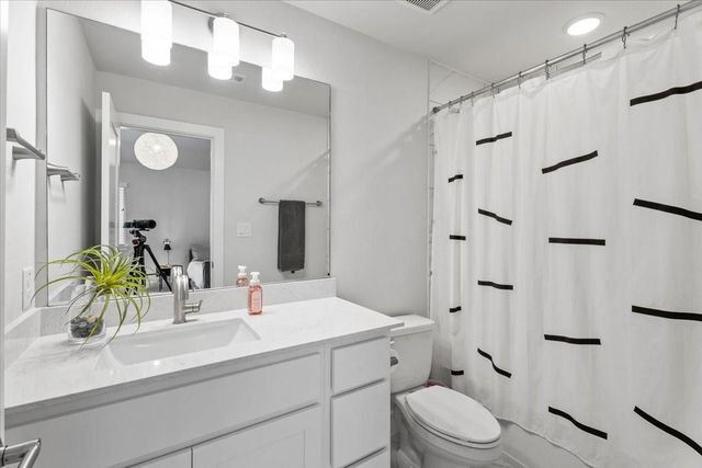 28 Clearview Terrace Place, Tomball, TX 77375