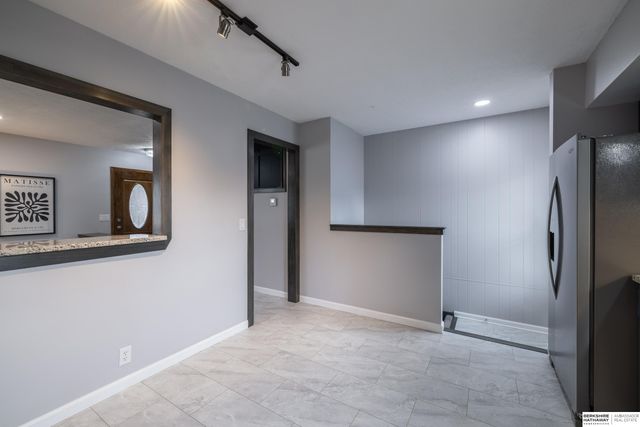 9605 Ruggles Street, Omaha, NE 68134