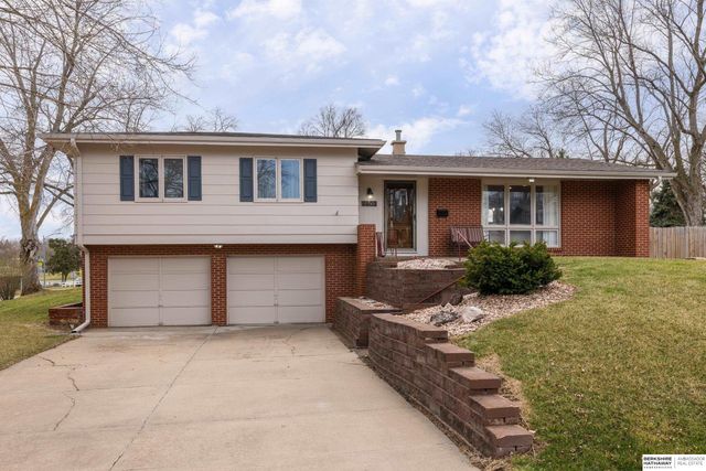 9605 Ruggles Street, Omaha, NE 68134