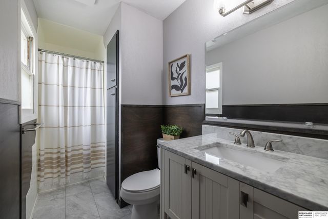 9605 Ruggles Street, Omaha, NE 68134