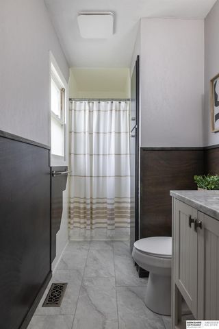 9605 Ruggles Street, Omaha, NE 68134