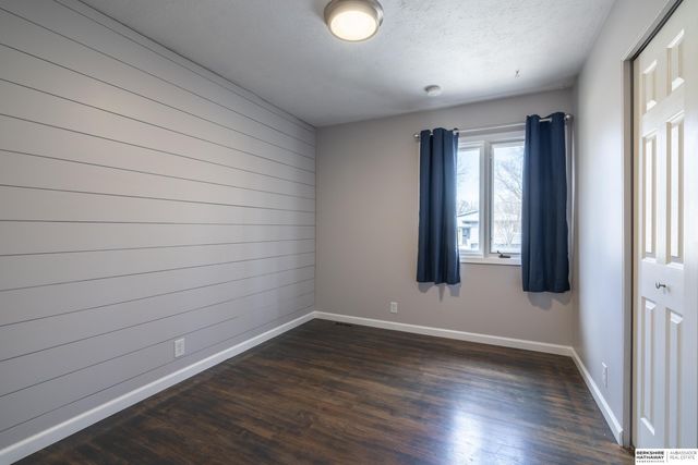 9605 Ruggles Street, Omaha, NE 68134