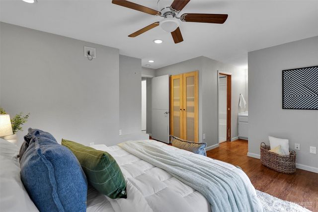 16825 17th Avenue SE, Bothell, WA 98012