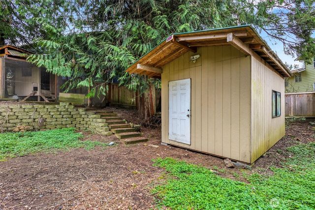 16825 17th Avenue SE, Bothell, WA 98012