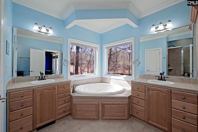 2550 Lake Rd, Ridgeway, SC 29130