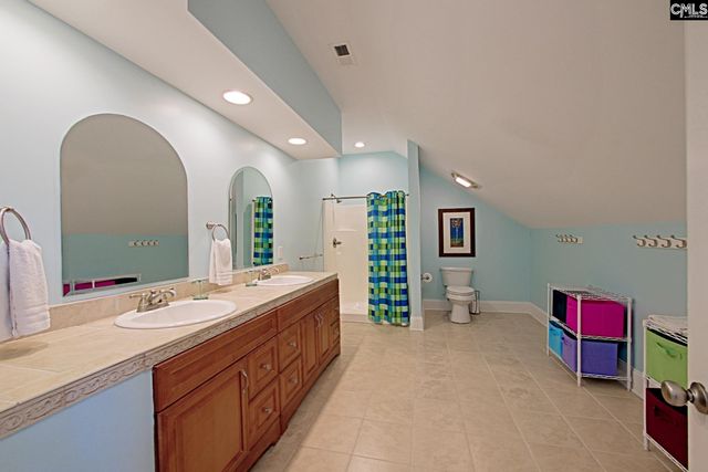 2550 Lake Rd, Ridgeway, SC 29130