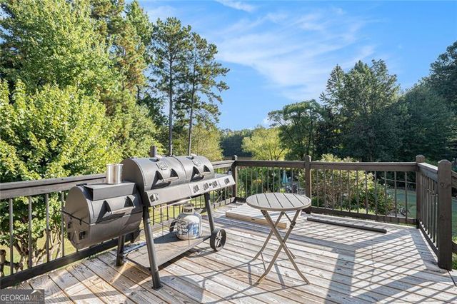 5303 Meadows Lake Crossing, Powder Springs, GA 30127