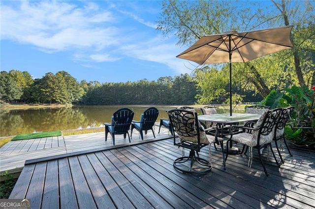 5303 Meadows Lake Crossing, Powder Springs, GA 30127