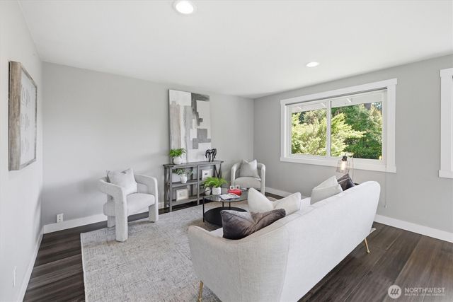 4802 111th Avenue NE, Kirkland, WA 98033