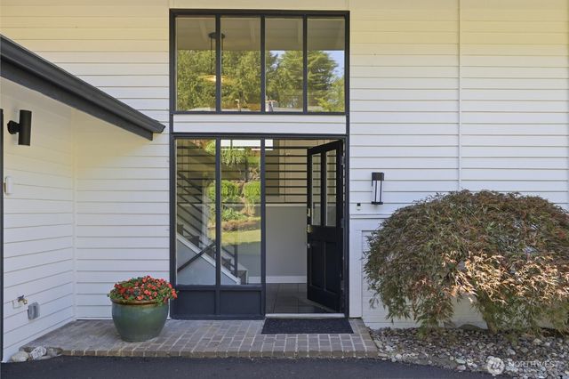 4802 111th Avenue NE, Kirkland, WA 98033