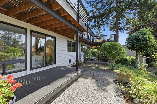 4802 111th Avenue NE, Kirkland, WA 98033