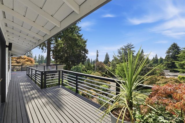 4802 111th Avenue NE, Kirkland, WA 98033
