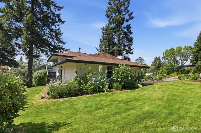 4802 111th Avenue NE, Kirkland, WA 98033