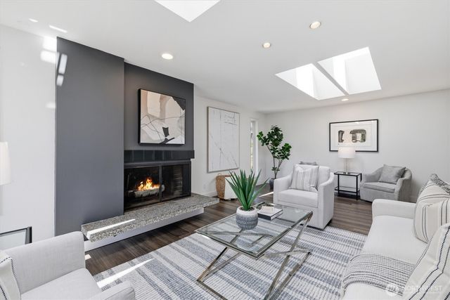4802 111th Avenue NE, Kirkland, WA 98033