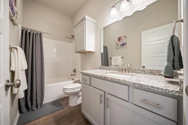 22668 W 88th Street, Lenexa, KS 66227