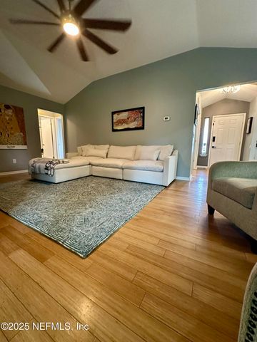 10420 INVERNESS Drive, Jacksonville, FL 32257