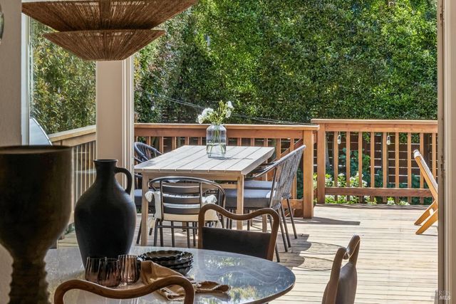 44 Catalpa Ave, Mill Valley, CA 94941