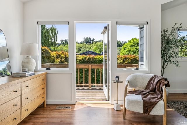 44 Catalpa Ave, Mill Valley, CA 94941