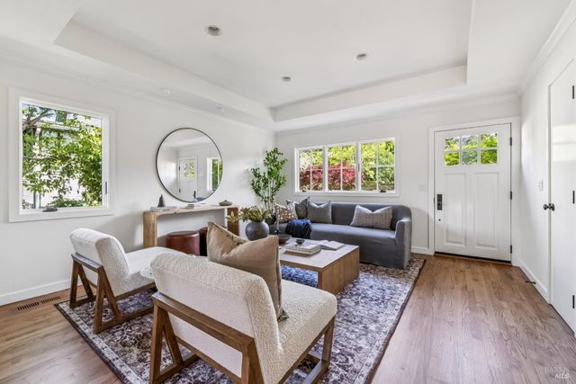 44 Catalpa Ave, Mill Valley, CA 94941