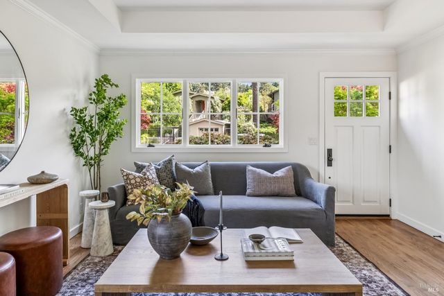 44 Catalpa Ave, Mill Valley, CA 94941