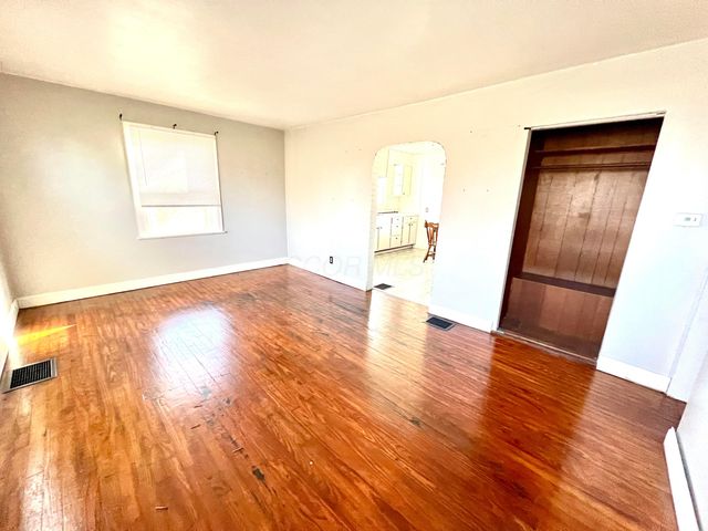 3145 Troy Road, Springfield, OH 45504