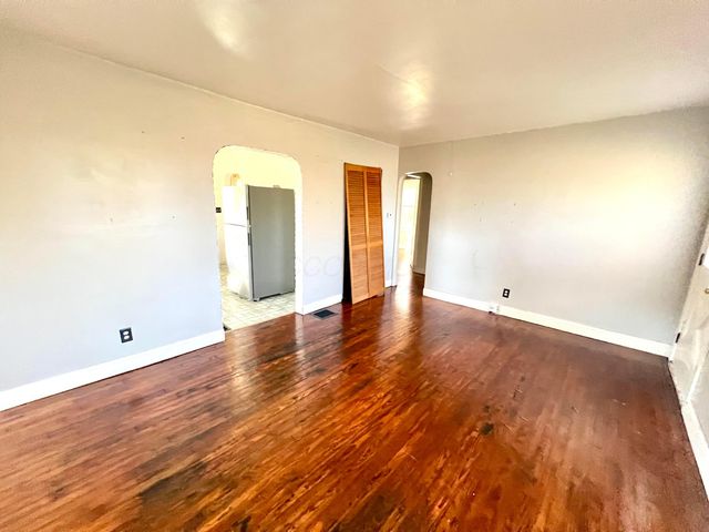 3145 Troy Road, Springfield, OH 45504