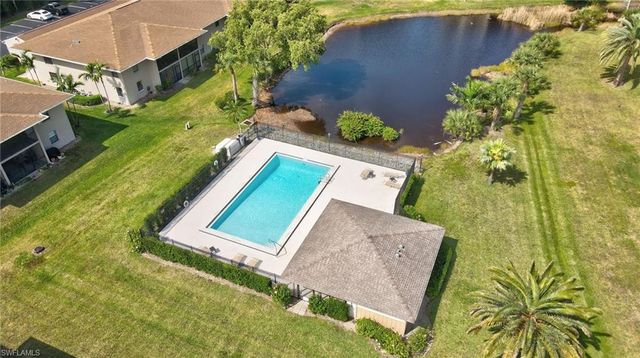 151 Cypress WAY E # D3, Naples, FL 34110