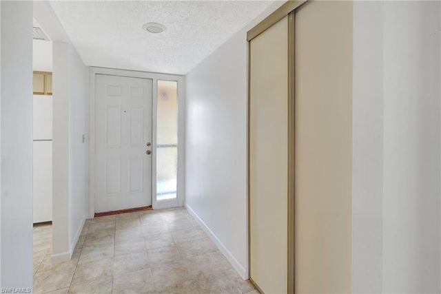 151 Cypress WAY E # D3, Naples, FL 34110