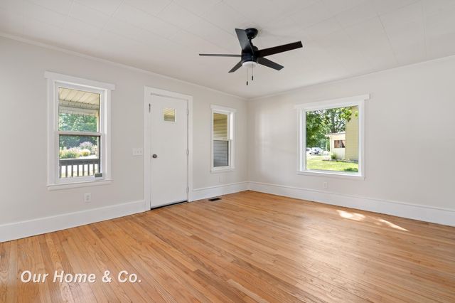 240 W 3rd Street, Imlay City, MI 48444